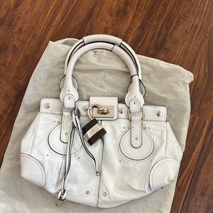 💯 Authentic Chloe